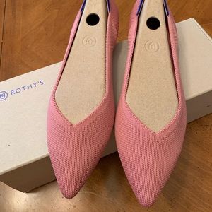 Brand new Rothys rosebud points